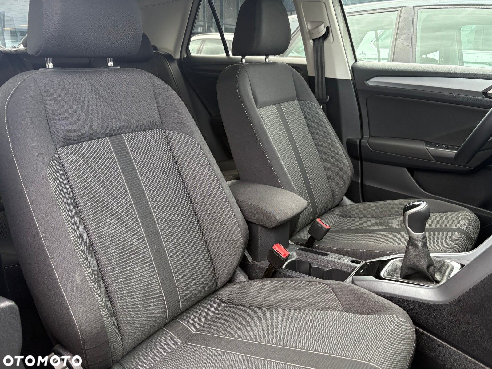 Volkswagen T-Roc 1.5 TSI Life - 17