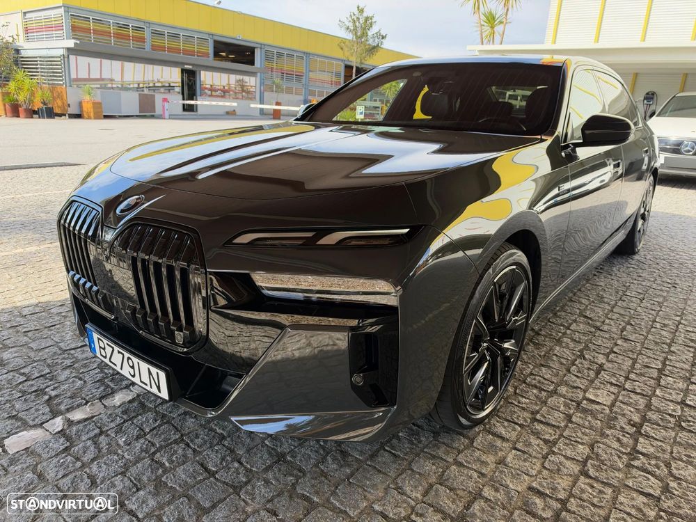 BMW i7 eDrive50 Pack Desportivo M Pro - 1