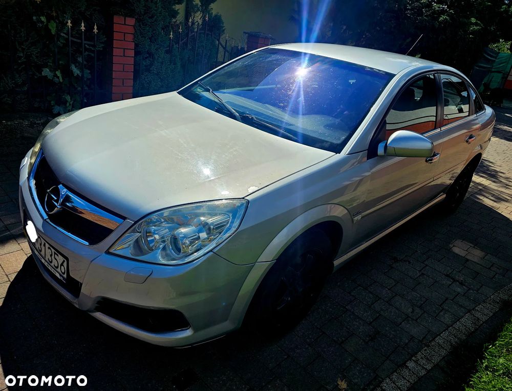 Opel Vectra 1.9 CDTI Essentia - 2