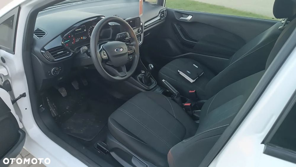 Ford Fiesta - 10