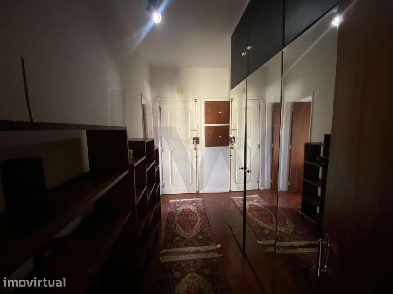 Apartamento T2 Restelo com Vista Tejo - Grande imagem: 4/21
