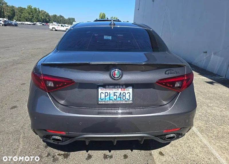 Alfa Romeo Giulia 2.0 Turbo TI Q4 - 6
