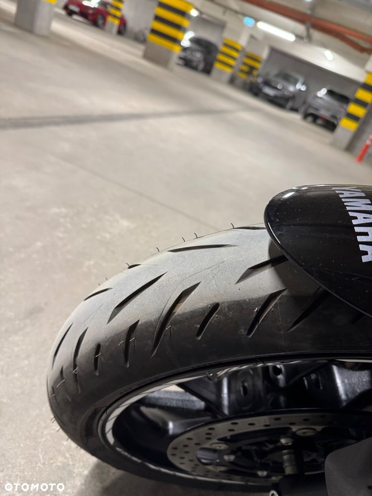 Yamaha R7 - 1