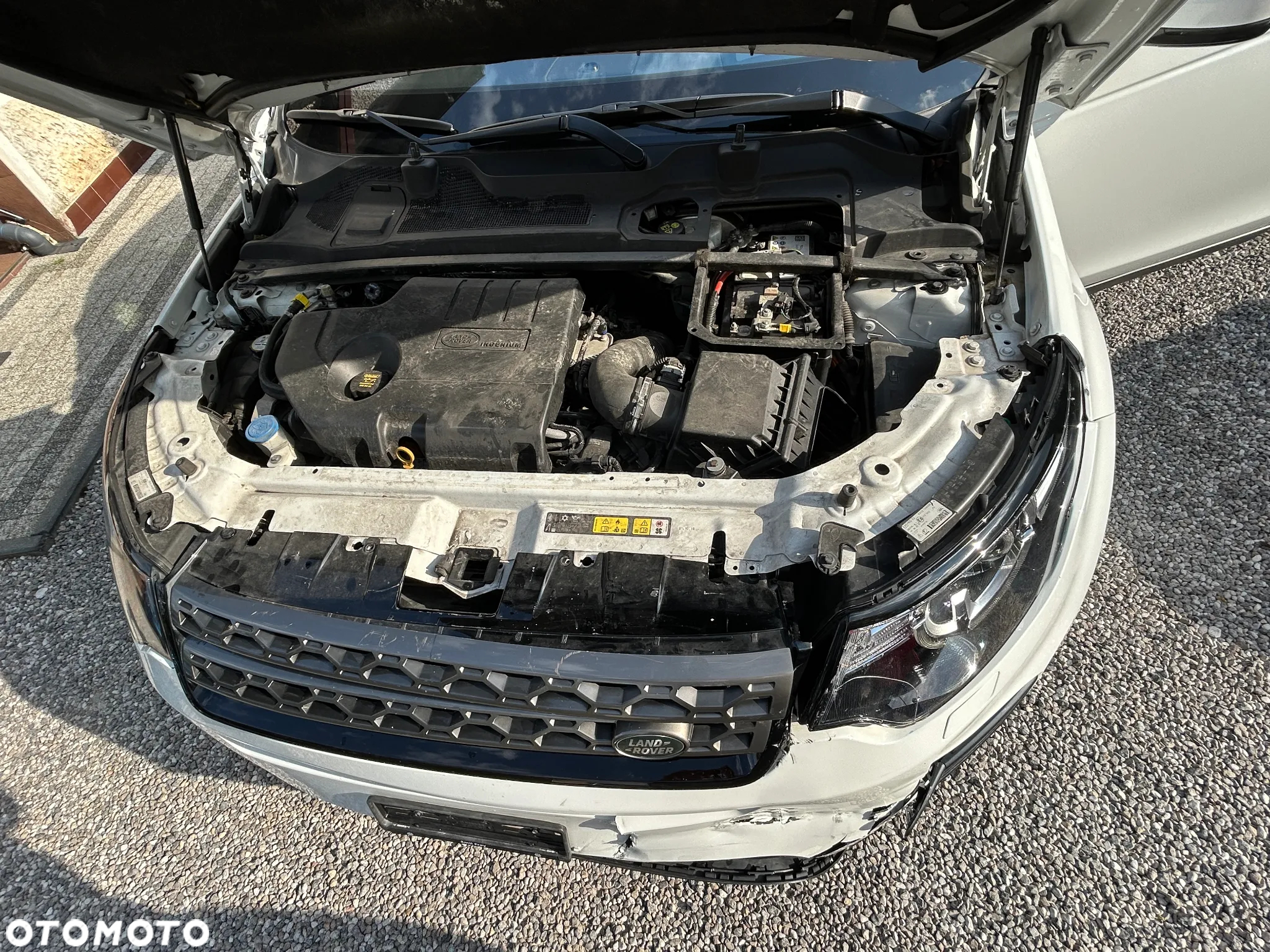 Land Rover Discovery Sport TD4 Dynamic - 32