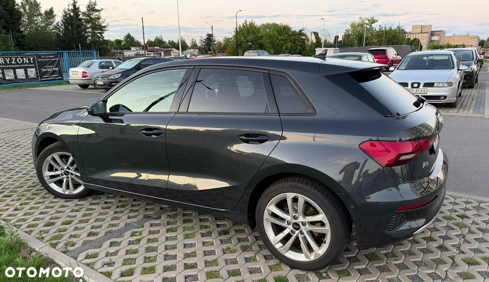 Audi A3 Sportback - 2
