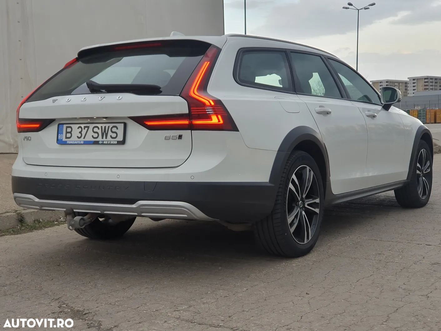 Volvo V90 V90CC D5 AWD PRO - 3