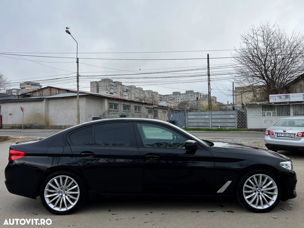 BMW Seria 5 520d Aut. Luxury Line - 10