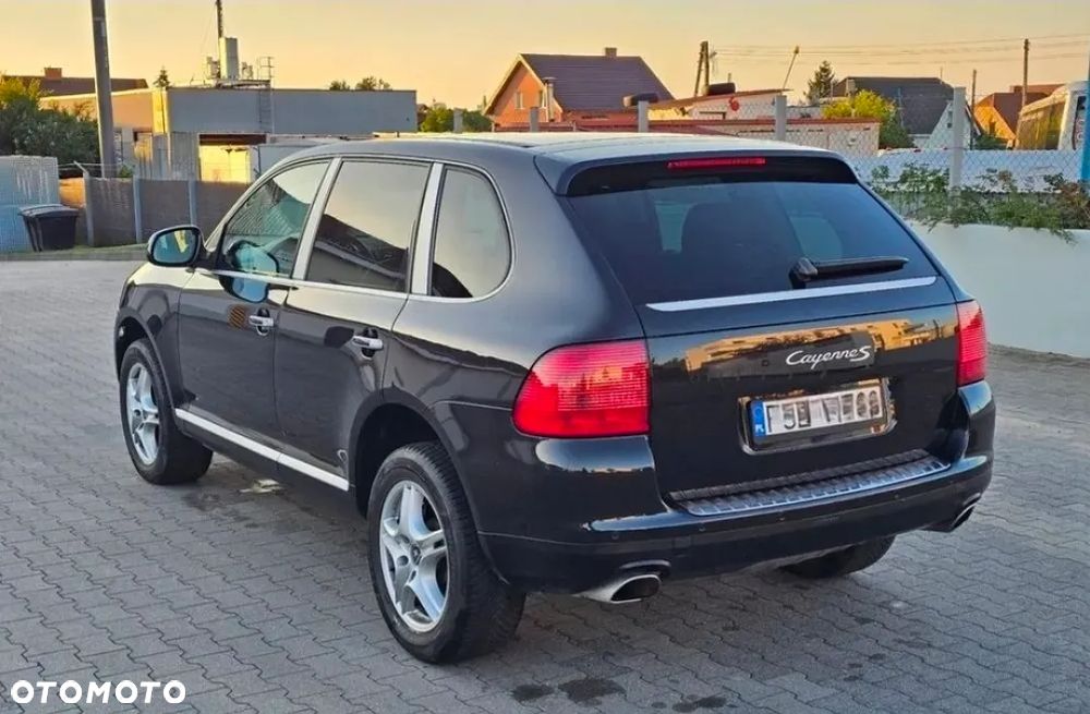 Porsche Cayenne - 6