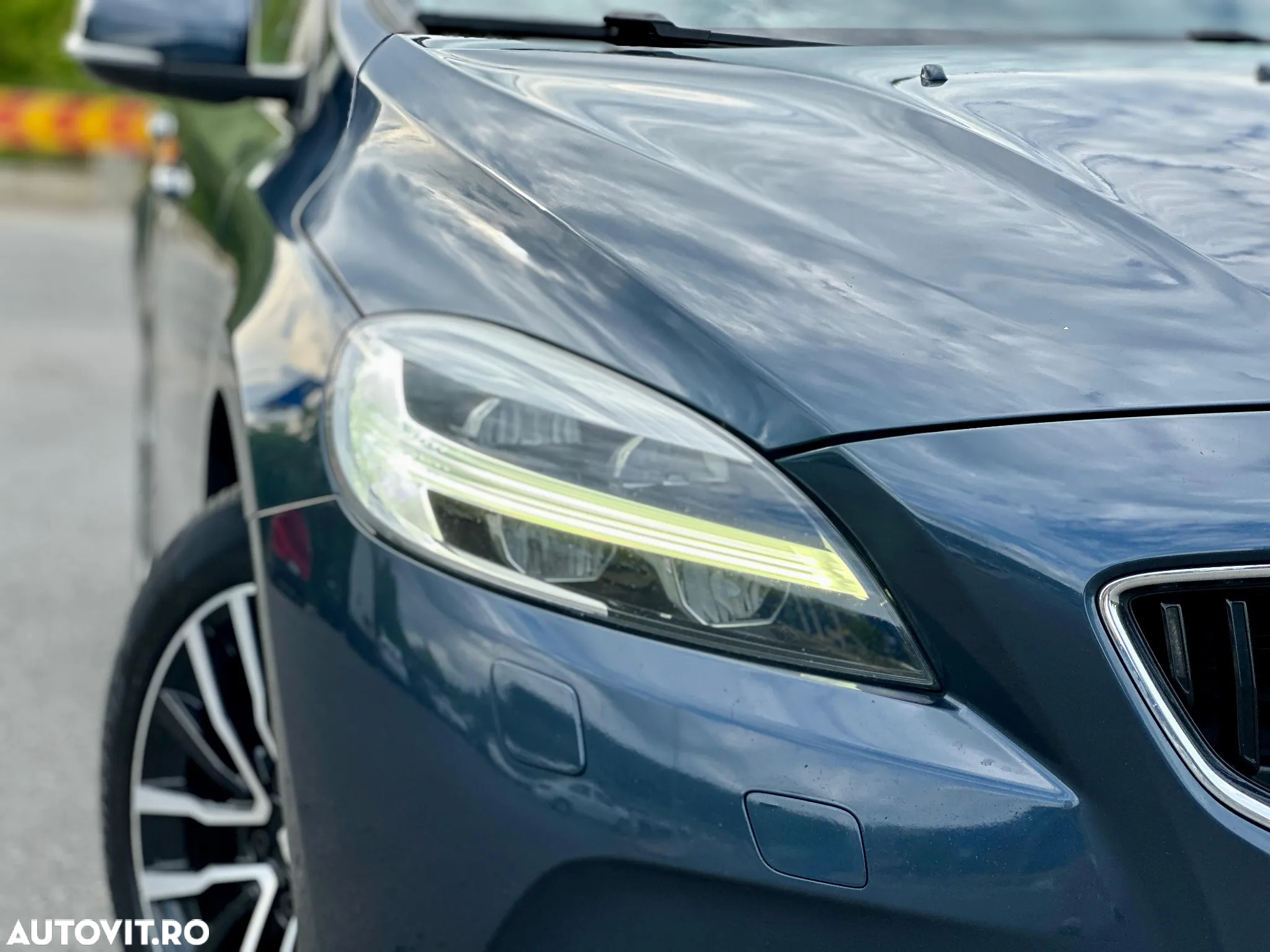 Volvo V40 D2 Summum - 11