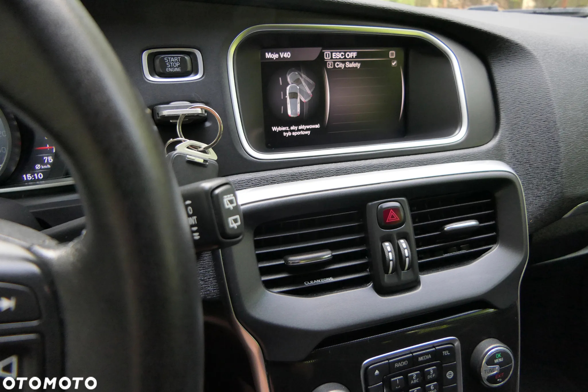 Volvo V40 T3 Drive-E Momentum - 23