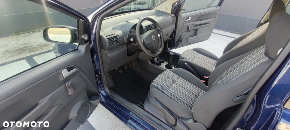 Volkswagen Fox 1.2 - 12
