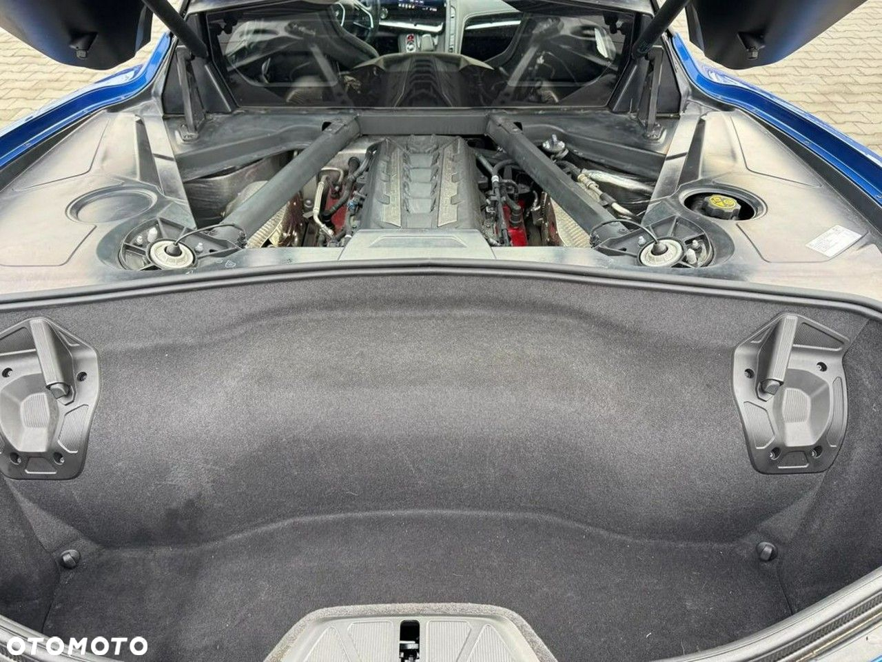 Chevrolet Corvette - 19