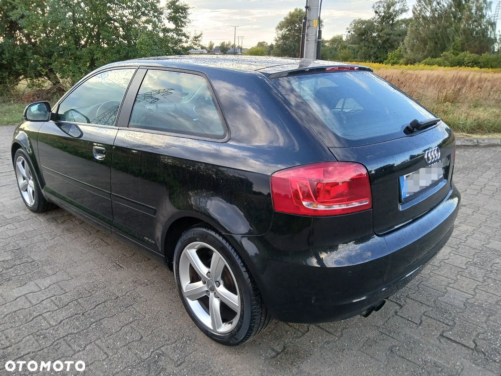 Audi A3 3-drzwiowe 1.4 TFSI S line Sportpaket - 3