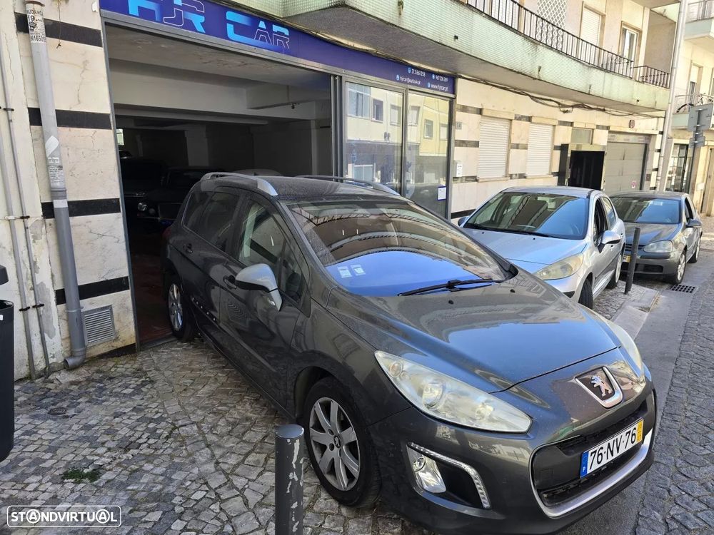 Peugeot 308 SW 1.6 e-HDi SE Envy 2-Tronic - 2