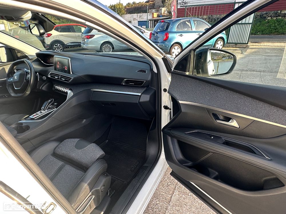 Peugeot 3008 BlueHDi 130 Stop & Start EAT8 Allure Pack - 15