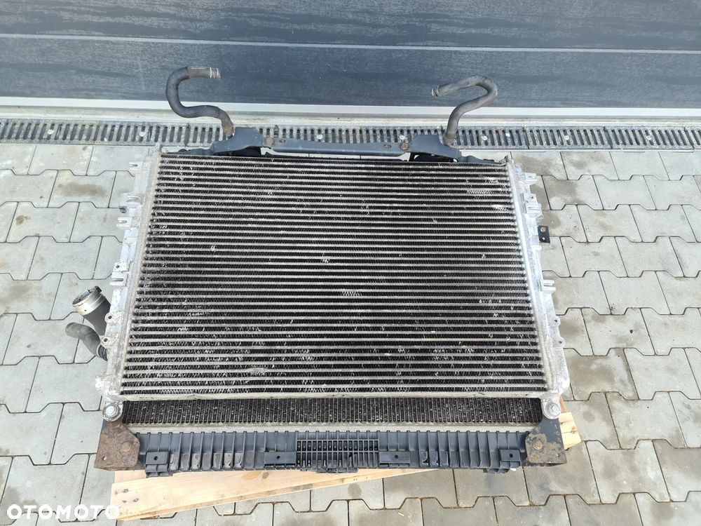 KOMPLET CHŁODNIC INTERCOOLER CHŁODNICA WODY MERCEDES ATEGO ANTOS EURO 6 - 1