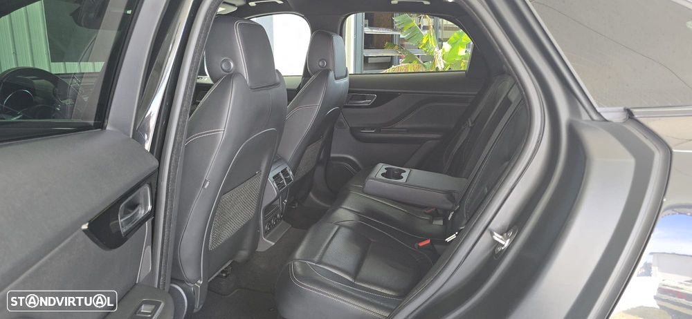 Jaguar F-Pace 2.0 i4D R-Sport AWD Aut. - 17