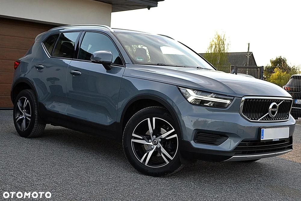 Volvo XC 40 T3 Momentum - 1