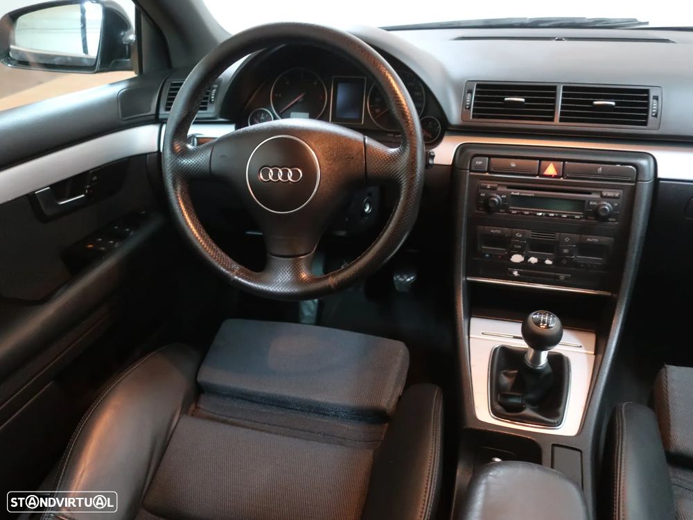 Audi A4 Avant 1.9 TDI m6 S-Line - 20