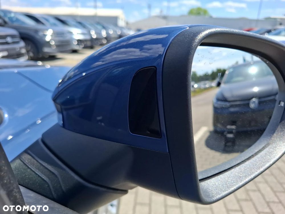 Volkswagen Golf - 11
