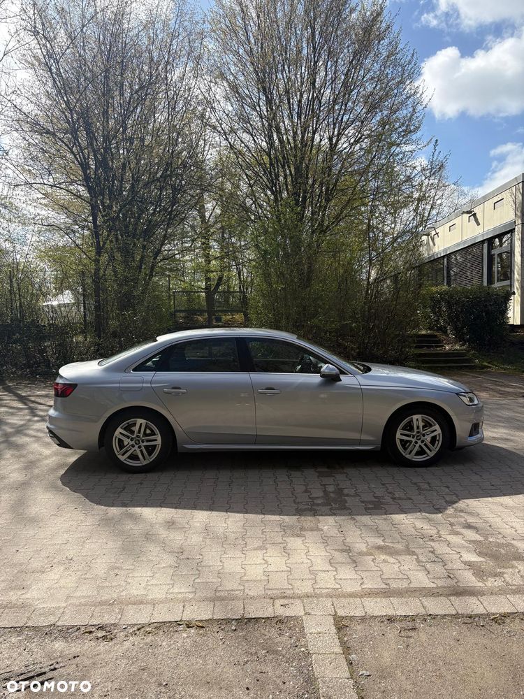 Audi A4 Limousine - 3