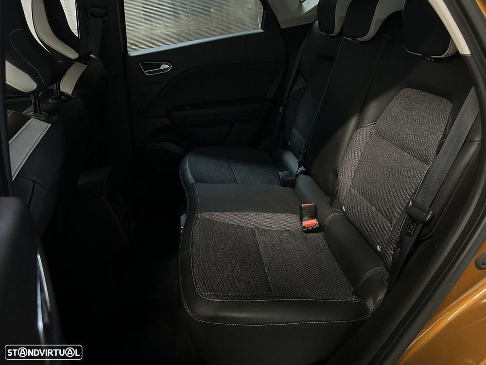 Renault Captur - 42