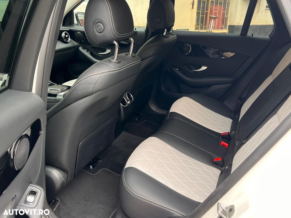 Mercedes-Benz GLC 300 d 4MATIC 9G-TRONIC Exclusive - 7