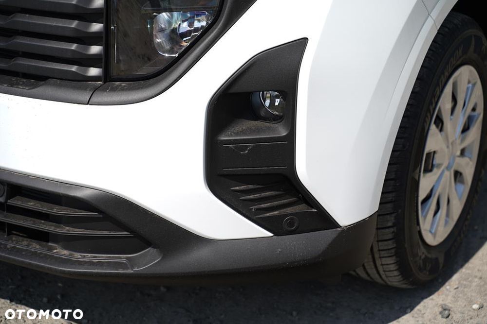 Ford Transit Courier - 29