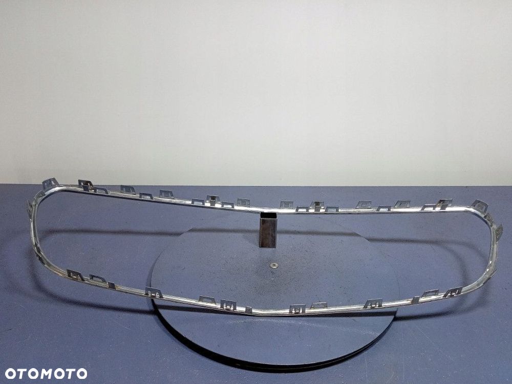 MERCEDES E KLASA W238 CHROM RAMKA GRILLA A2138850200 - 2