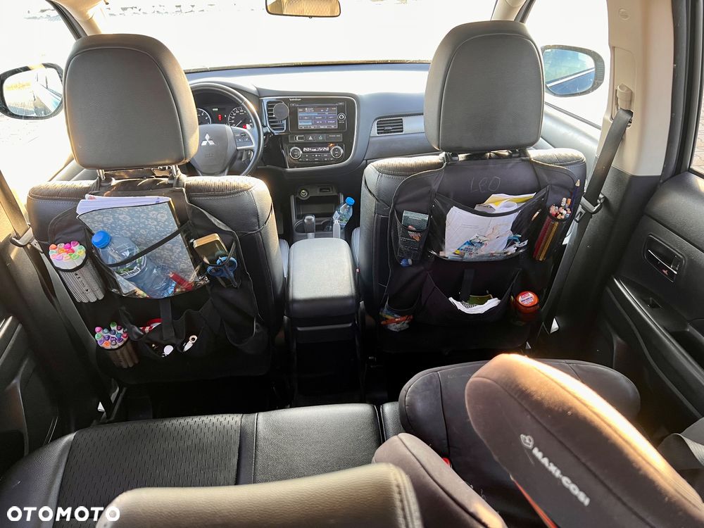 Mitsubishi Outlander 2.0 Intense + 4WD CVT - 8