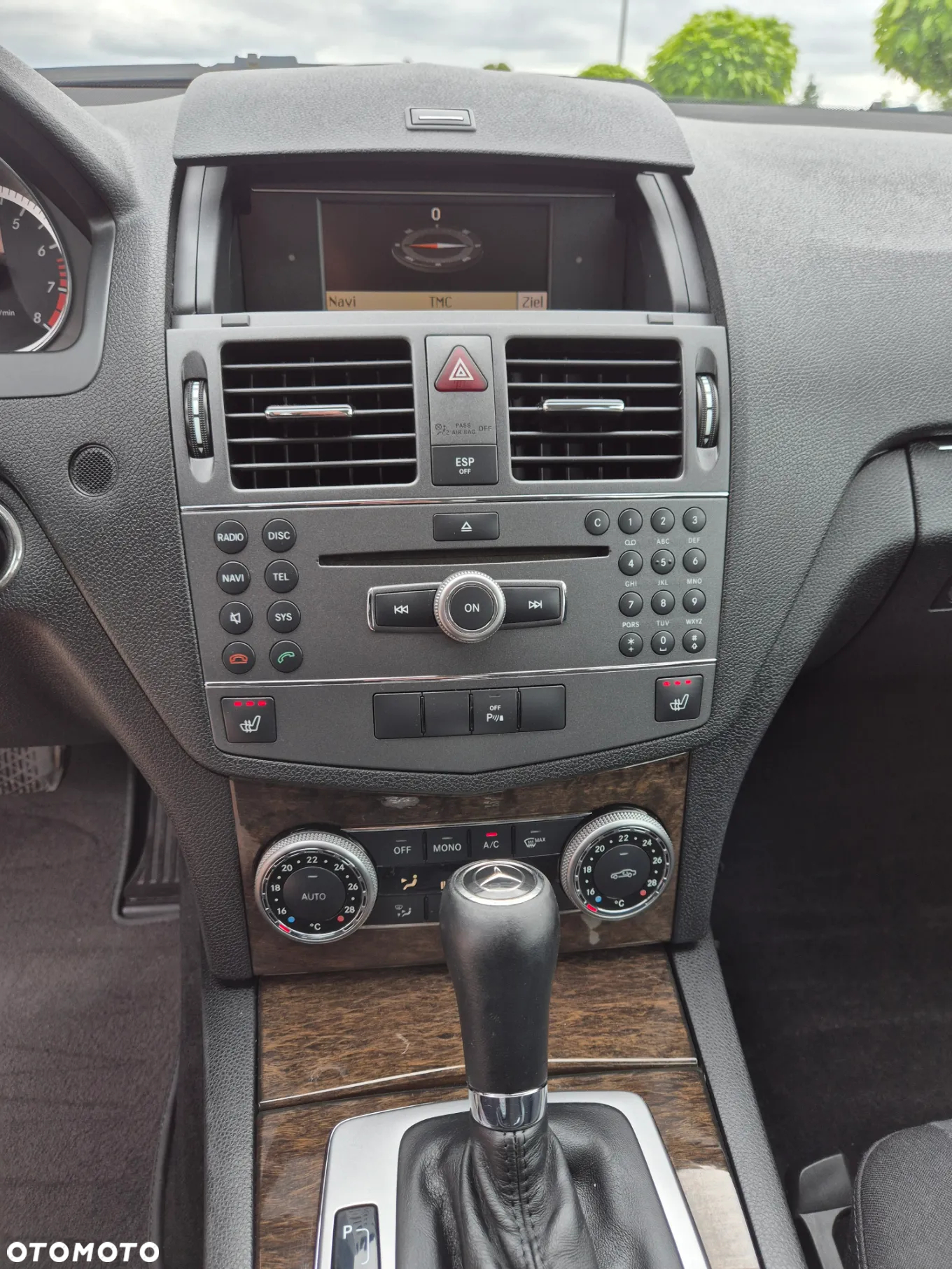 Mercedes-Benz Klasa C 180 T Kompressor Automatik BlueEFFICIENCY Special Edition - 26