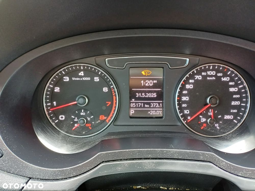 Audi Q3 2.0 TFSI quattro S tronic design - 2