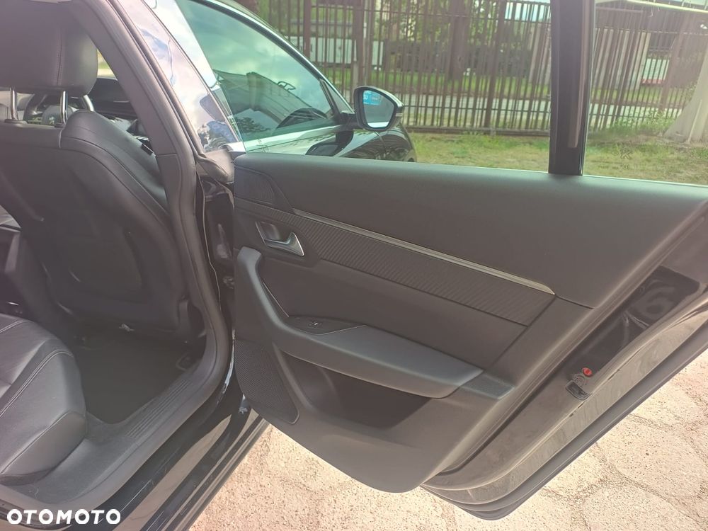 Peugeot 508 BlueHDi 130 EAT8 GT - 28