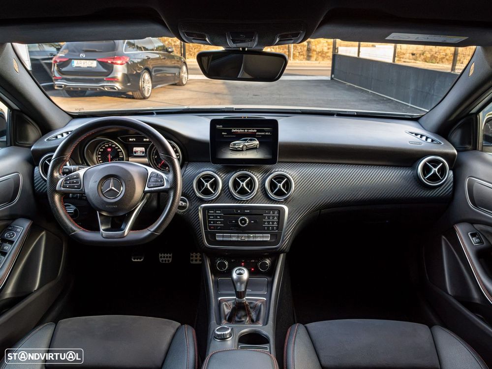 Mercedes-Benz A 180 d AMG Line - 27