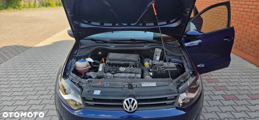 Volkswagen Polo 1.4 16V Comfortline - 21