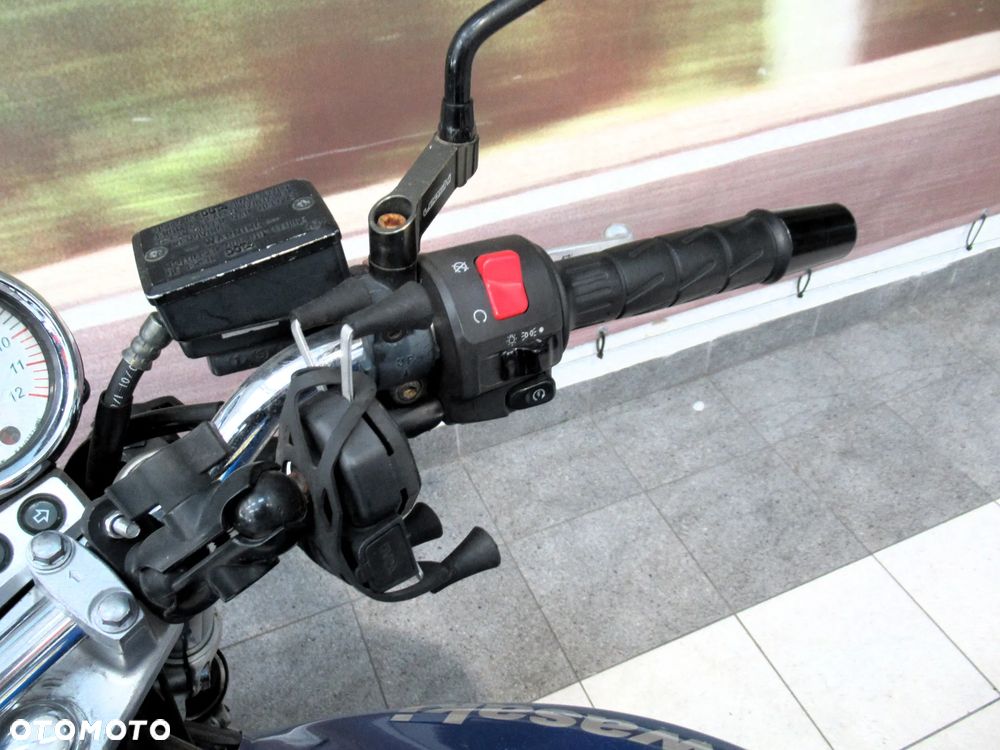 Kawasaki ZR - 14