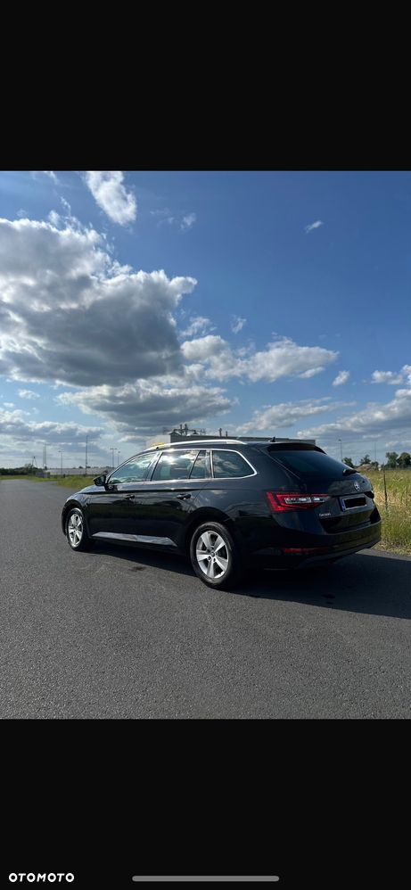 Skoda Superb 2.0 TDI Style DSG - 9