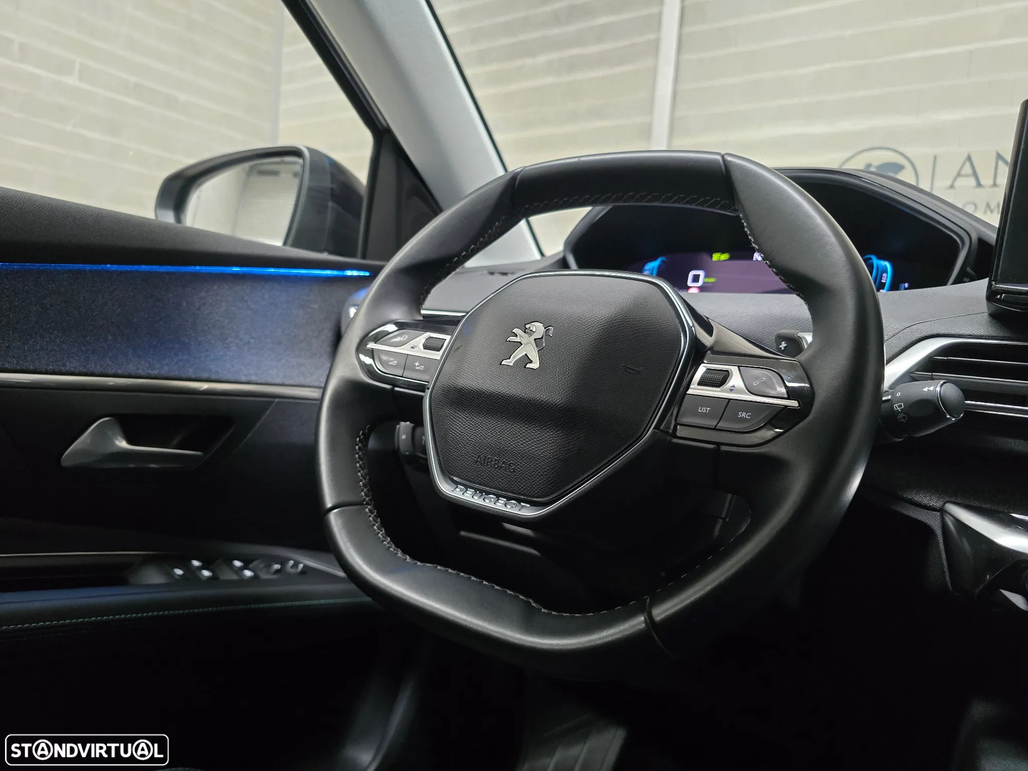Peugeot 3008 1.6 Hybrid Allure Pack e-EAT8 - 33