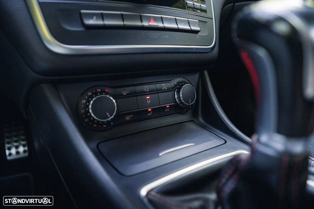Mercedes-Benz CLA 200 CDI AMG Line - 36