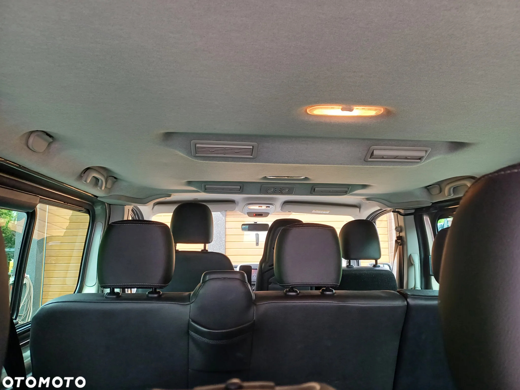 Opel Vivaro - 19