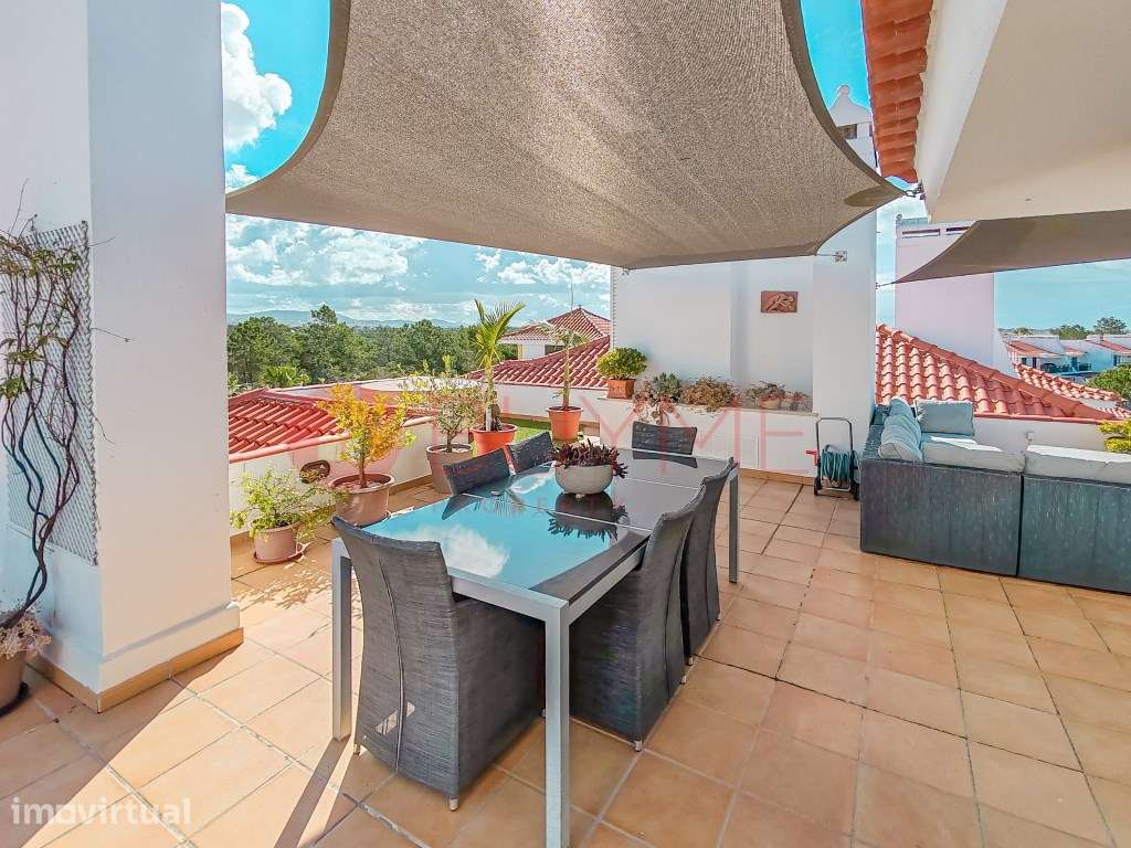 Apartamento T2 com Terraço Privativo e Vista Mar no Vila Sol - Grande imagem: 2/27