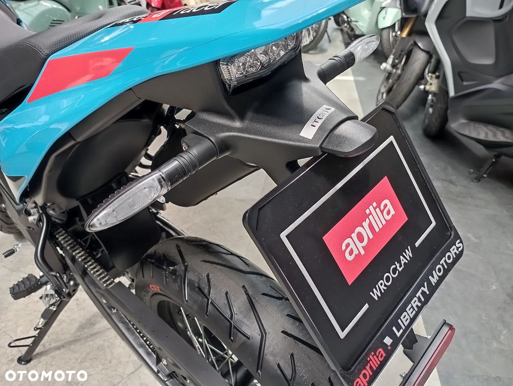 Aprilia SX - 17