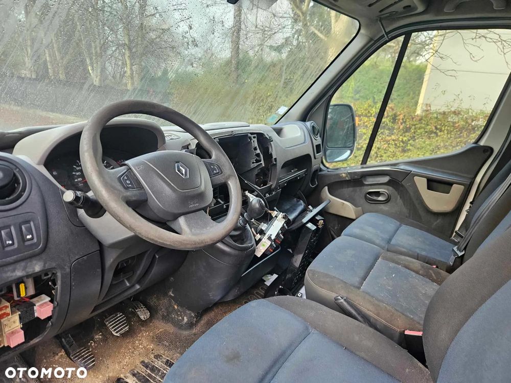 Renault MASTER 2.3 DCI L2H2 ŚREDNI 2015 - 6