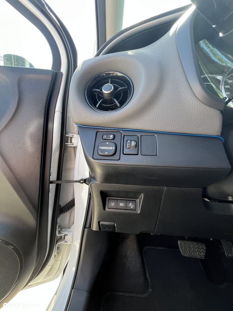 Toyota Yaris - 16