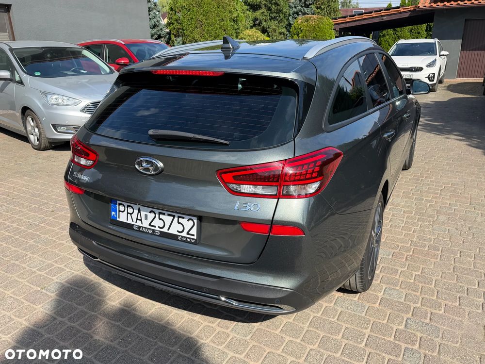 Hyundai i30 1.5 T-GDI 48V-Hybrid Advantage - 14