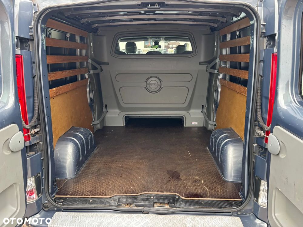 Opel Vivaro - 26