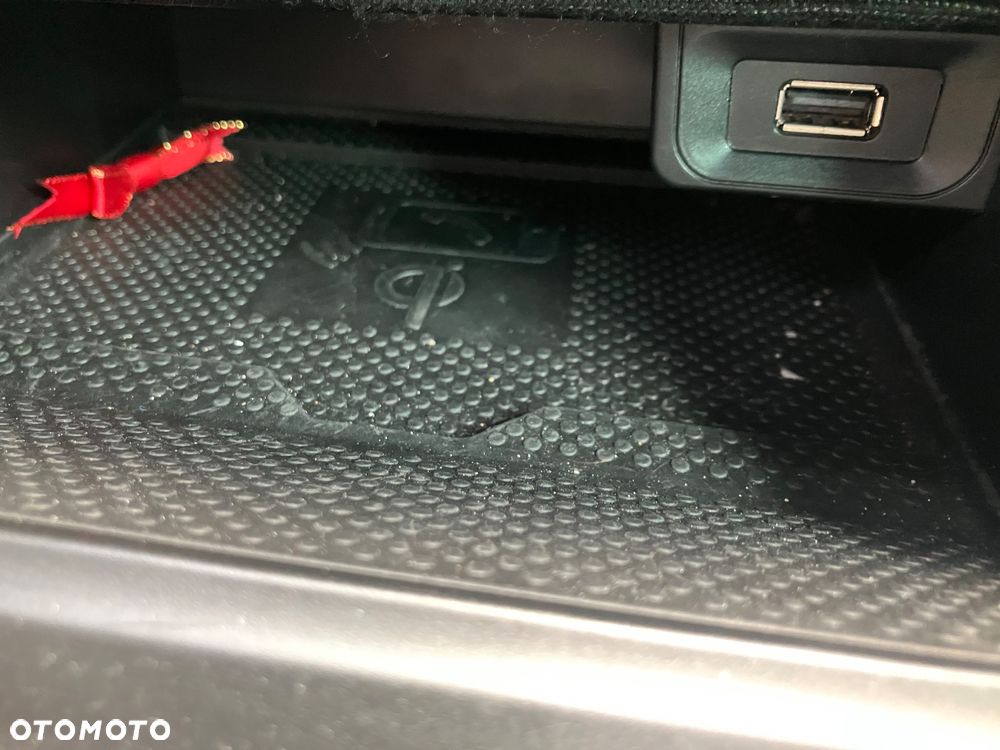 Volkswagen Golf 1.5 eTSI EVO R-Line DSG - 18