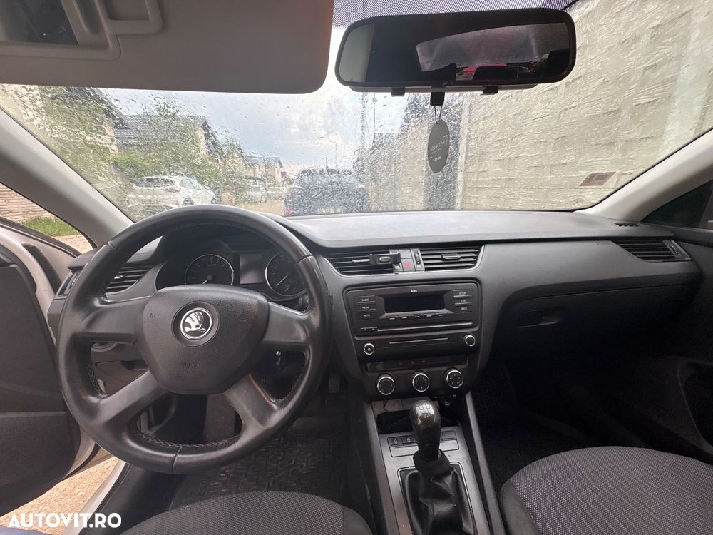 SKODA Octavia 2013 — imagine 5