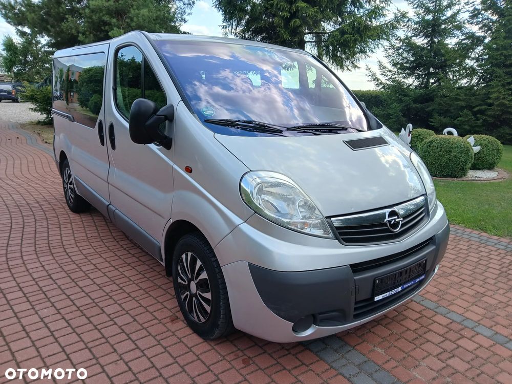 Opel Vivaro - 1