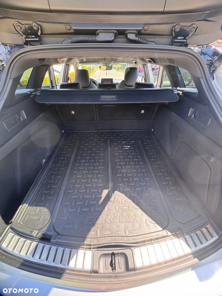 Toyota Corolla 2.0 Hybrid GR Sport - 11